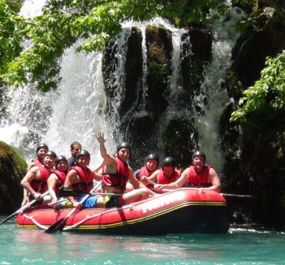rafting-1125213_1920